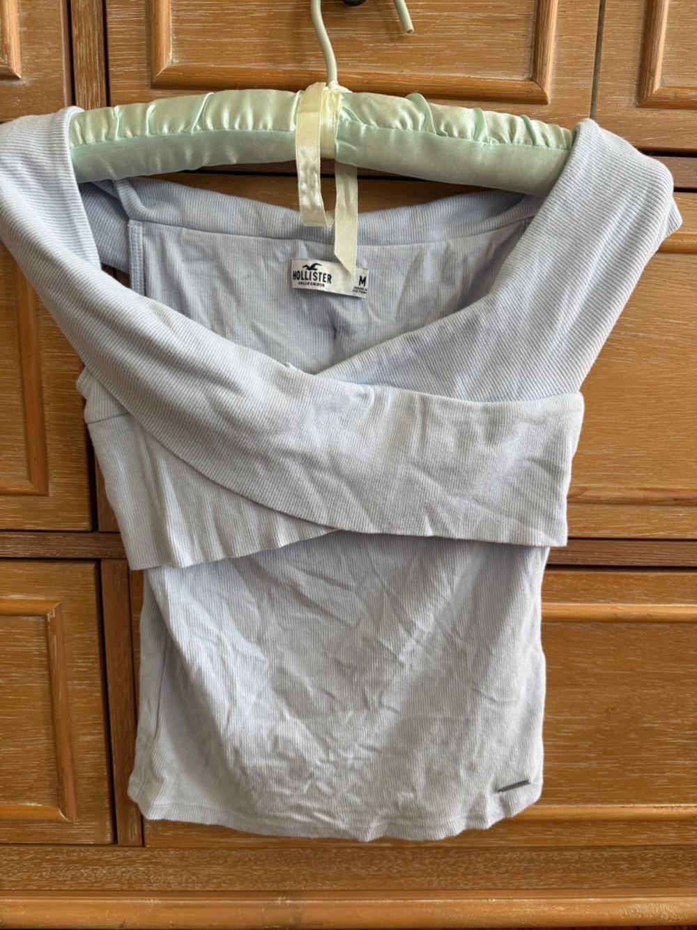 Hollister Light Gray Off-Shoulder Ribbed Camisole